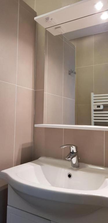 Appartement Front De Mer Avec Vue Et Acces Plage, سانت ماري دو لا مير المظهر الخارجي الصورة